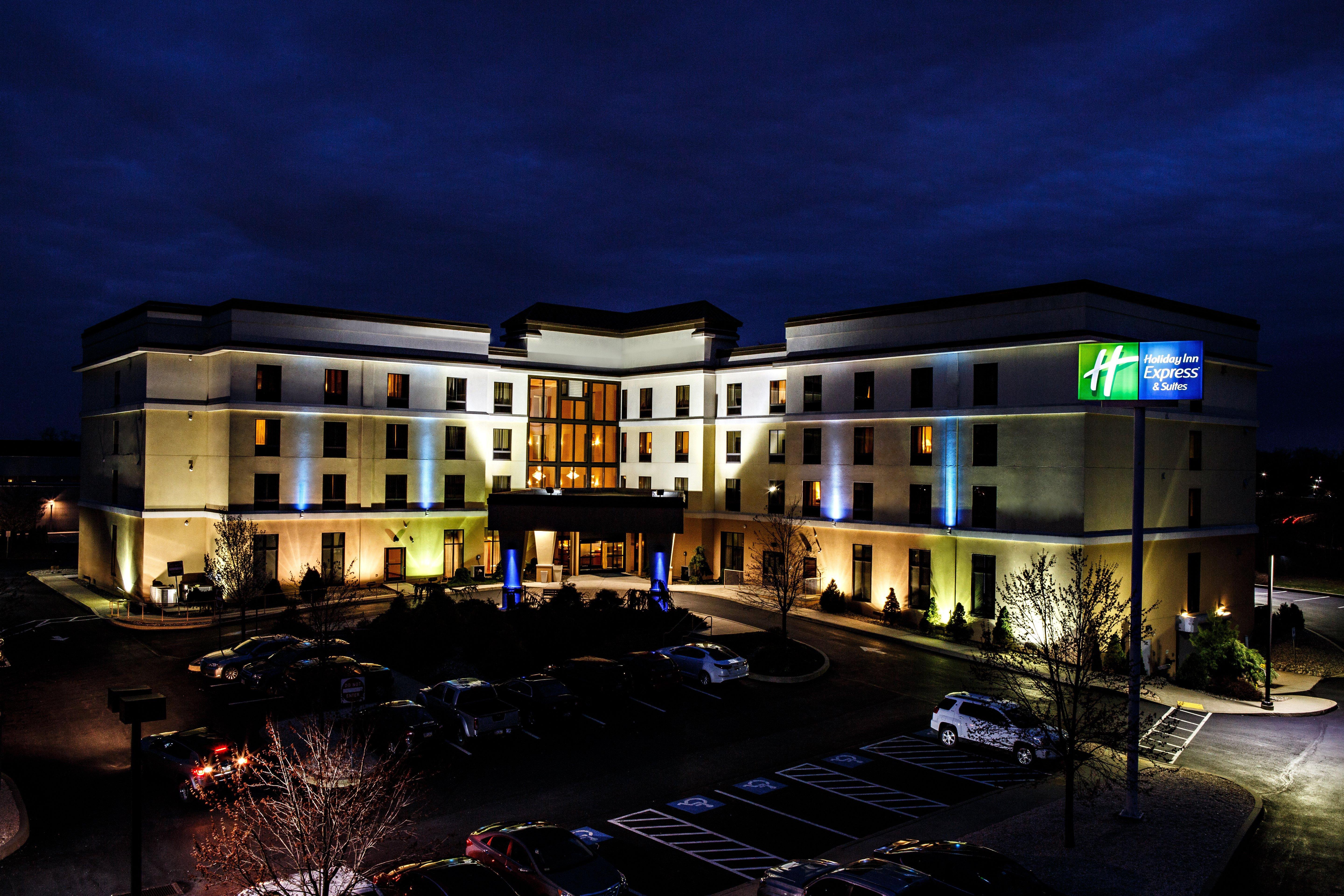 Holiday Inn Express & Suites Harrisburg West Mechanicsburg Eksteriør billede