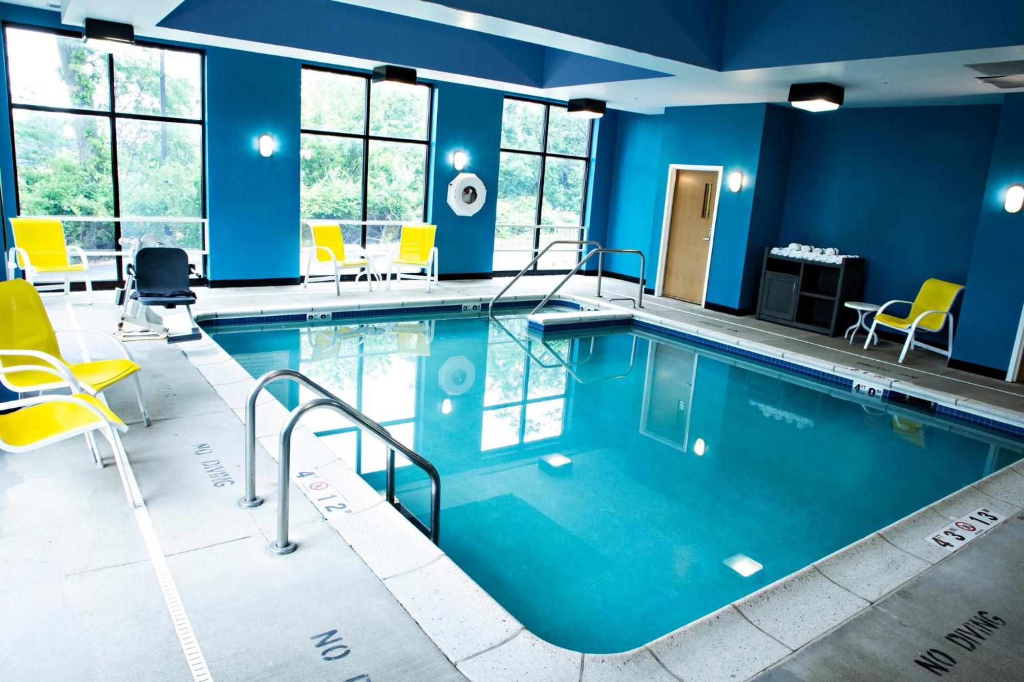 Holiday Inn Express & Suites Harrisburg West Mechanicsburg Eksteriør billede