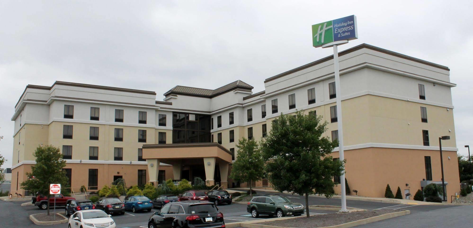 Holiday Inn Express & Suites Harrisburg West Mechanicsburg Eksteriør billede
